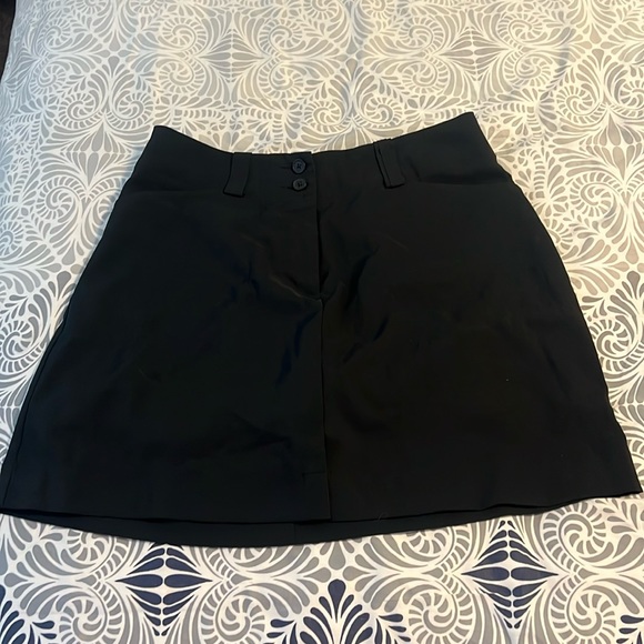 Nike golf skirt in size 6 black - Picture 1 of 4